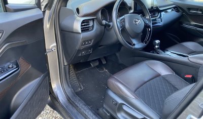 Nettoyage intérieur Toyota CHR à Saint Priest