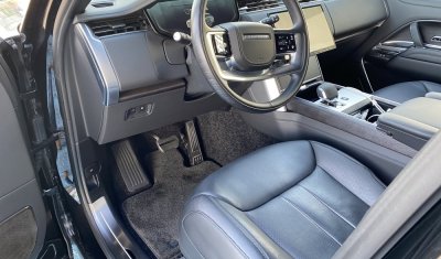 Nettoyage intérieur et extérieur RANGE-ROVER à CORBAS