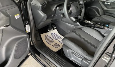 Nettoyage intérieur PEUGEOT 2008 à BOURGOIN-JALLIEU