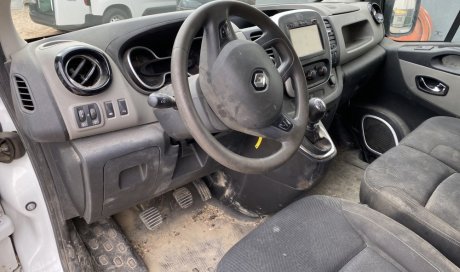 Nettoyage intérieur cabine utilitaire à Saint Quentin Fallavier par WASHER AUTO