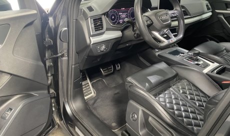 Nettoyage intérieur et extérieur AUDI Q5 à Corbas