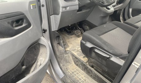 Nettoyage intérieur cabine CITROEN JUMPY à Bourgoin Jallieu
