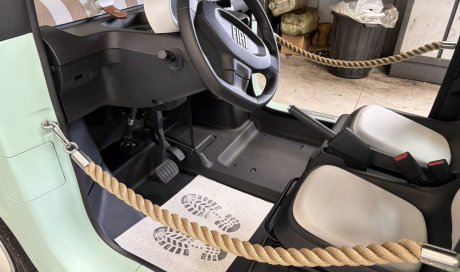 Préparation d'une FIAT TOPOLINO CABRIOLET neuve à BOURGOIN-JALLIEU