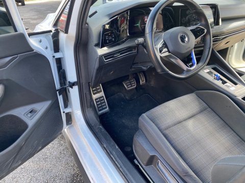 Nettoyage intérieur Volkswagen Golf à Corbas.