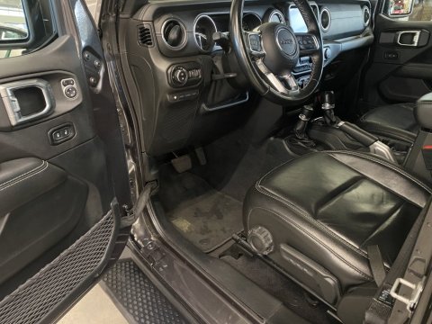 Nettoyage intérieur et extérieur JEEP WRANGLER à BOURGOIN-JALLIEU