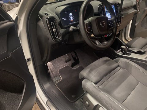 Nettoyage intérieur VOLVO X40 à CORBAS