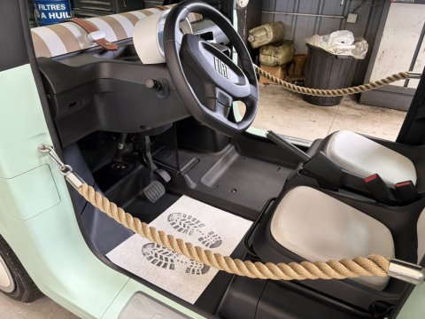 Préparation d'une FIAT TOPOLINO CABRIOLET neuve à BOURGOIN-JALLIEU