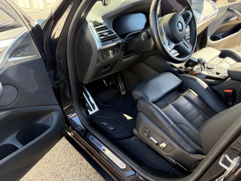 Nettoyage intérieur pour cette BMW à Saint Priest