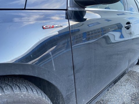Nettoyage extérieur voiture avec une technologie sans eau. WASHER AUTO