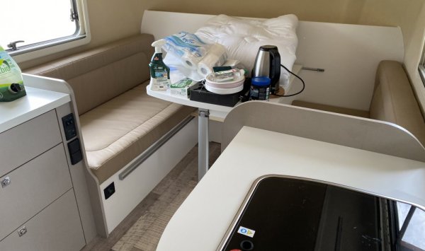 Nettoyage intérieur caravane et camping-car. WASHER AUTO