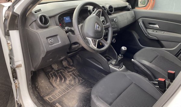 Nettoyage intérieur SUV à Bourgoin Jallieu par WASHER AUTO