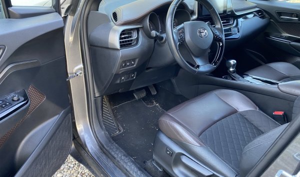Nettoyage intérieur Toyota CHR à Saint Priest