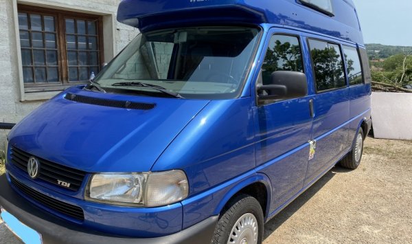 Nettoyage intérieur et extérieur de camping car à Bourgoin-Jallieu. WASHER AUTO