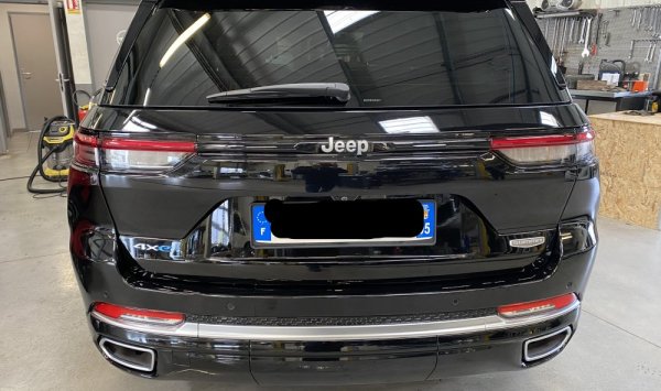 Préparation d'une JEEP GRAND CHEROKEE à Bourgoin Jallieu