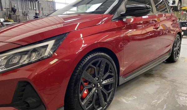 Nettoyage intérieur et extérieur HYUNDAI I20 N à Saint Quentin Fallavier