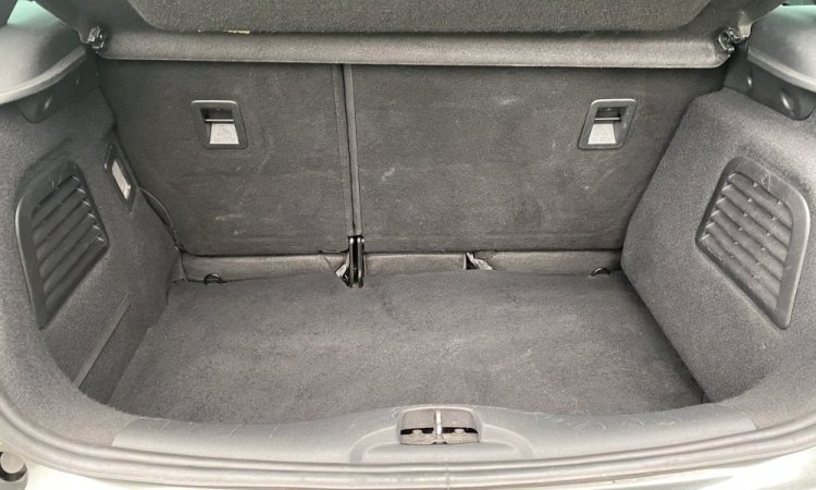 Nettoyage intérieur de voiture à Bourgoin-Jallieu. WASHER-AUTO