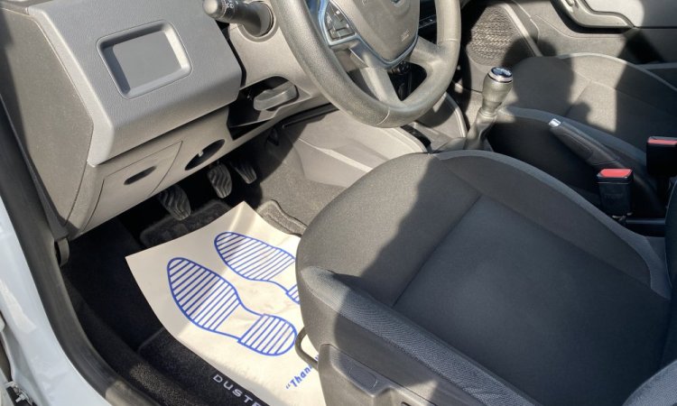Nettoyage intérieur Dacia Duster à Bourgoin Jallieu. WASHER AUTO