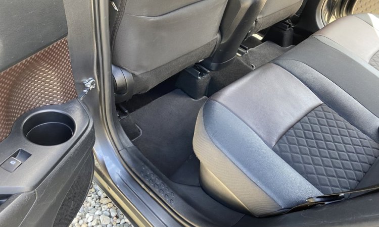 Nettoyage intérieur Toyota CHR à Saint Priest