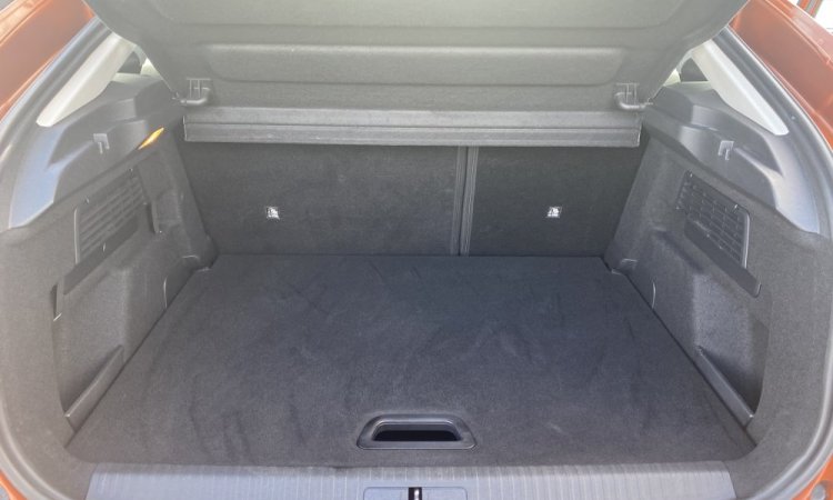 Nettoyage intérieur citroen C4 à Saint Quentin Fallavier. WASHER-AUTO