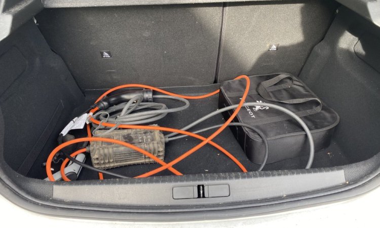 Nettoyage intérieur Peugeot 208 a CORBAS