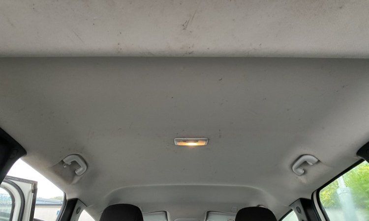 Rénovation intérieur de voiture au domicile à Bourgoin Jallieu