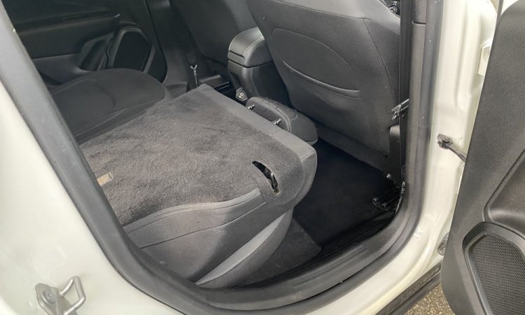 Rénovation intérieur de voiture au domicile à Bourgoin Jallieu