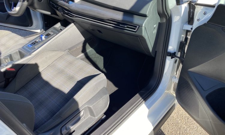 Nettoyage intérieur Volkswagen Golf à Corbas.