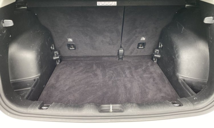 Nettoyage intérieur Jeep Compass à Saint Quentin Fallavier