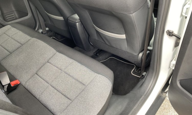 Nettoyage intérieur Citroen C4 à Bourgoin Jallieu