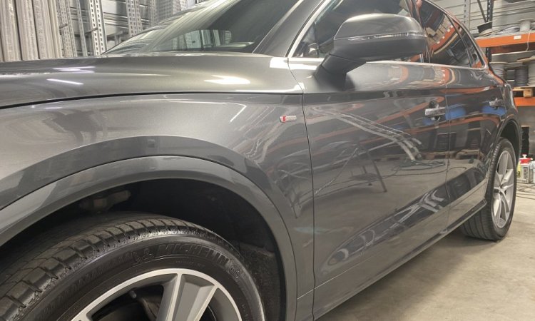 Nettoyage intérieur et extérieur AUDI Q5 à Corbas