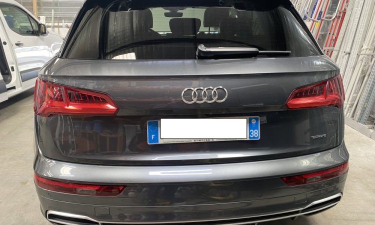 Nettoyage intérieur et extérieur AUDI Q5 à Corbas