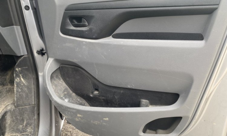 Nettoyage intérieur cabine CITROEN JUMPY à Bourgoin Jallieu