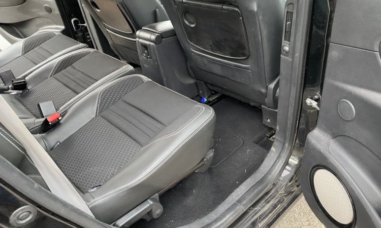 Nettoyage intérieur RENAULT SCENIC à CORBAS