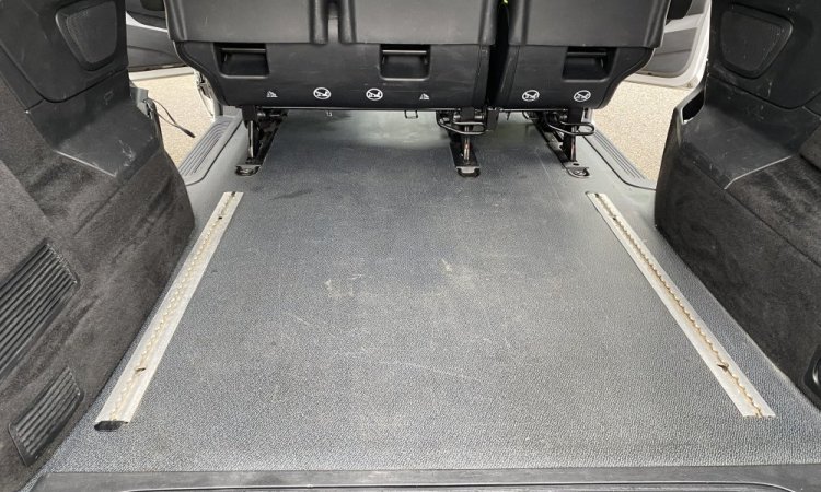 Nettoyage intérieur MERCEDES VITO à Saint-Priest