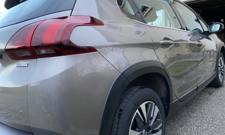 Nettoyage intérieur et extérieur PEUGEOT 2008 à Bourgoin-Jallieu