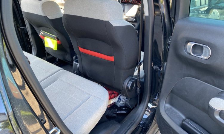 Nettoyage intérieur CITROEN C3 AIRCROSS à Saint Quentin Fallavier