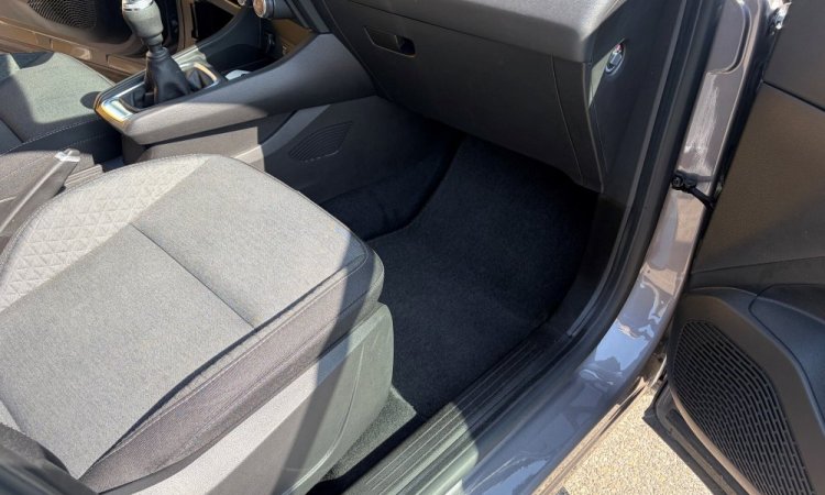 Nettoyage intérieur RENAULT CAPTUR à CORBAS