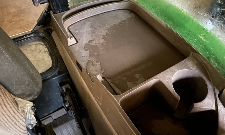 nettoyage tracteur à Saint-Quentin-Fallavier. WASHER Auto