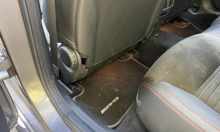 Nettoyage intérieur de voiture à Bourgoin-Jallieu. WASHER-AUTO
