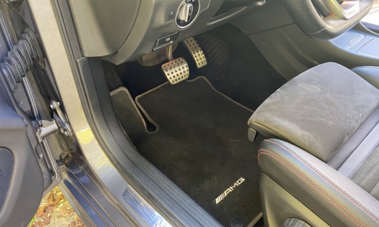 Nettoyage intérieur de voiture à Bourgoin-Jallieu. WASHER-AUTO