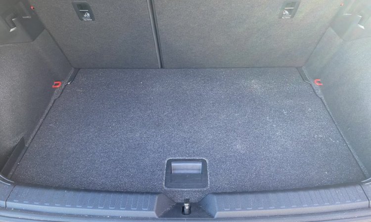 Lavage intérieur et extérieur AUDI A1 ROUGE à BOURGOIN-JALLIEU