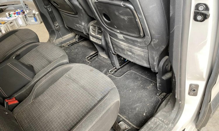 Remise en état véhicule avant une vente. WASHER AUTO