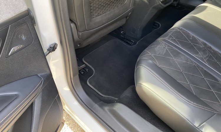 Nettoyage intérieur de voiture à domicile. WASHER AUTO