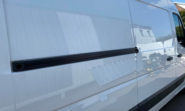 Déflocage véhicule utilitaire à Corbas. WASHER Auto