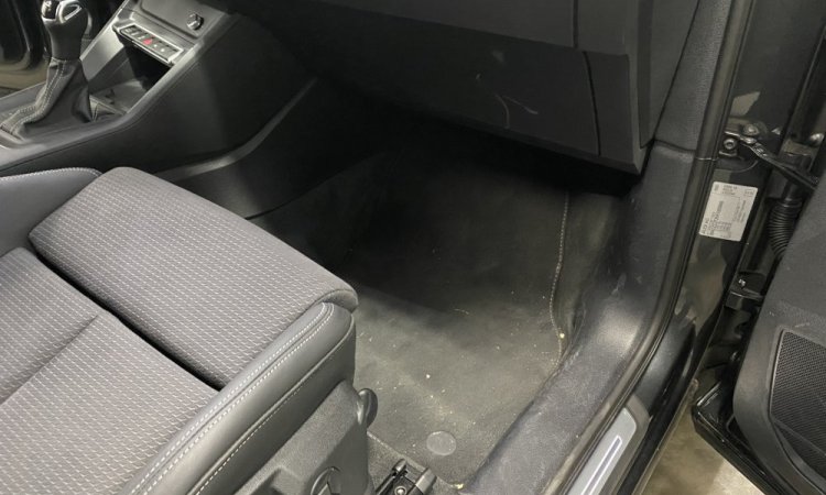 Nettoyage intérieur et extérieur AUDI Q3 à SAINT QUENTIN FALLAVIER