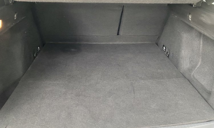Nettoyage intérieur SUV à Bourgoin Jallieu par WASHER AUTO