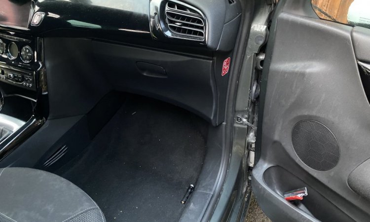 Nettoyage intérieur de voiture à Bourgoin-Jallieu. WASHER-AUTO