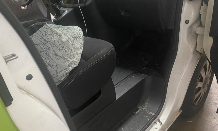 Nettoyage intérieur cabine utilitaire par WASHER AUTO