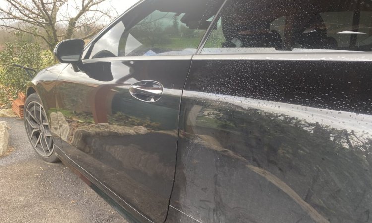 Nettoyage extérieur voiture avec une technologie sans eau à Bourgoin Jallieu 