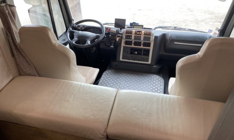Nettoyage intérieur motor-home à Bourgoin Jallieu WASHER AUTO